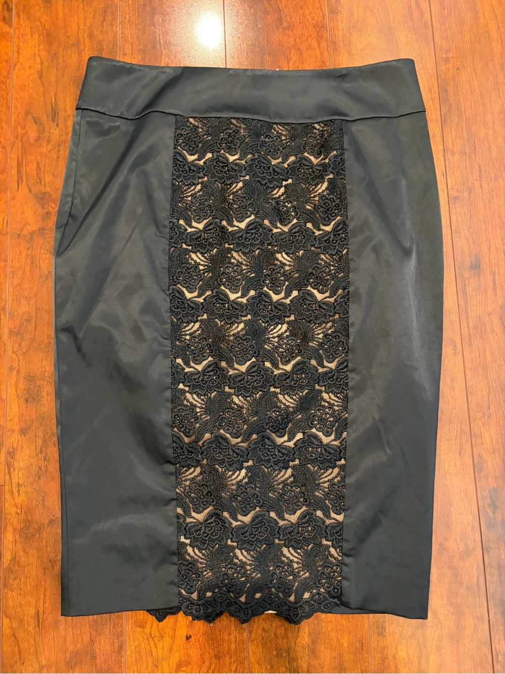 Bebe Scallop Hem Black Lace-Panel Pencil Skirt